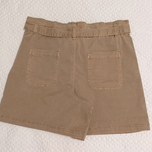 Twill Khaki Belted Shorts - Picture 3 of 8